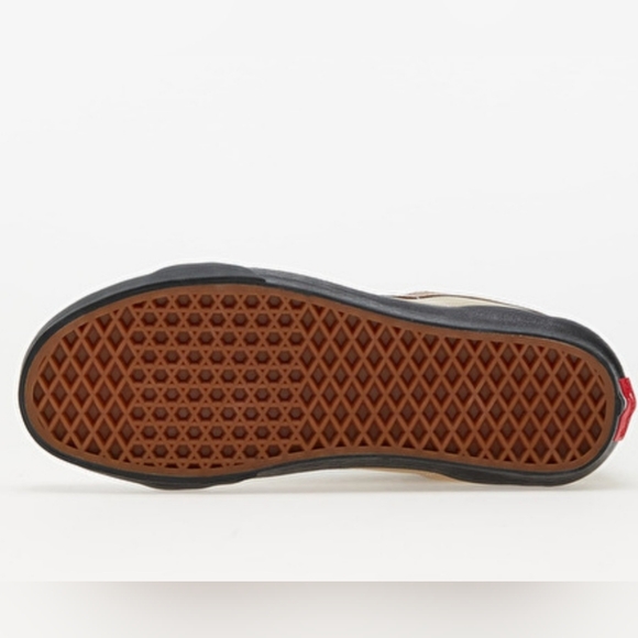 Vault by Vans Sk8-Hi Reissue *NWT* - Picture 6 of 16